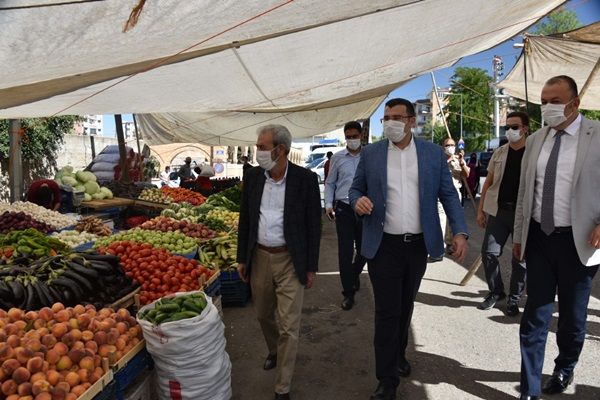 SİVEREK’TE KAYMAKAM VE BELEDİYE BAŞKANINDAN MASKE DENETİMİ