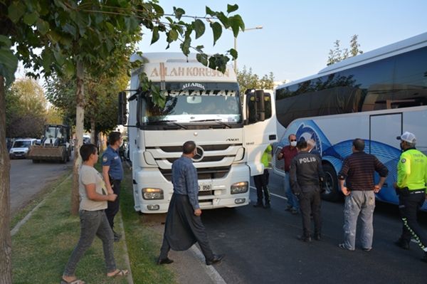 SİVEREK’TE TIRIN ÇARPTIĞI 3 YAŞINDAKİ ÇOCUK AĞIR YARALANDI