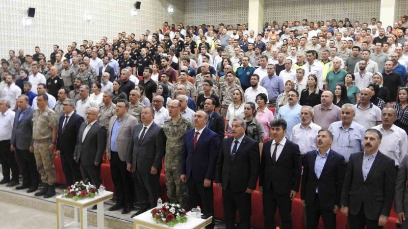  Celal Uzunkaya, Kilis’te ’15 Temmuz’ konferansına katıldı