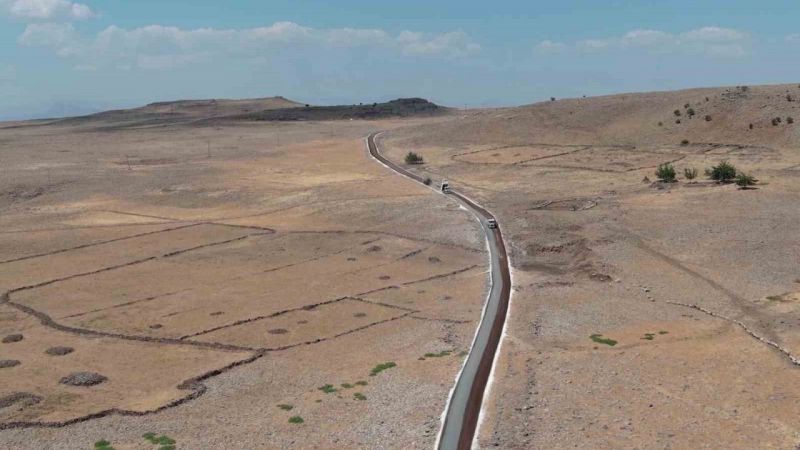 Siverek’in bozuk yollarını büyükşehir yapıyor