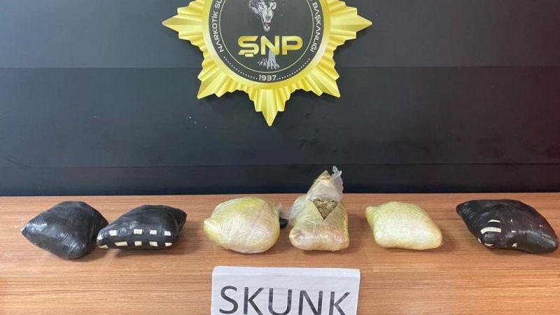 3.9 Kilogram Skunk Ele Geçirildi