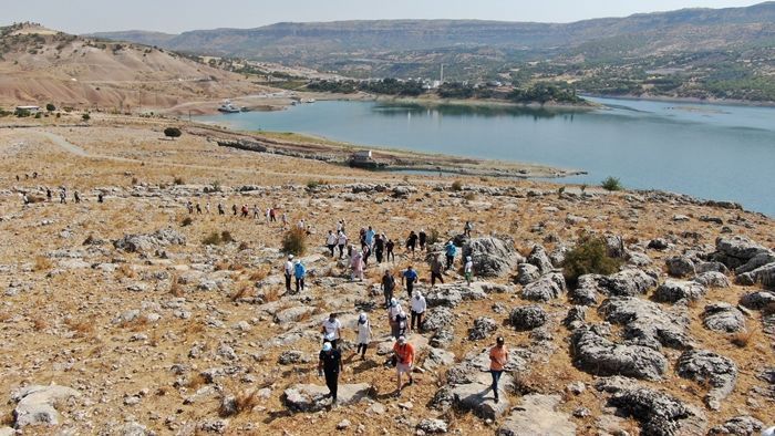 SİVEREK’TE  SAĞLIKÇILAR OBEZİTEYE DİKKATİ ÇEKMEK İÇİN YÜRÜDÜ