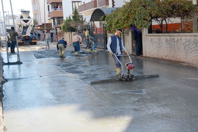 SİVEREK’TE ÜST YAPI YENİLEME ÇALIŞMALARI SÜRÜYOR