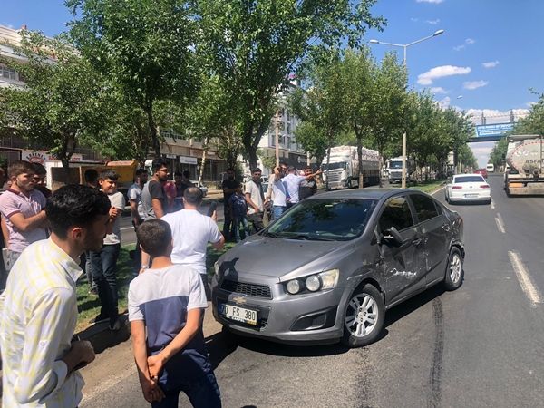 Siverek’te Maddi Hasarlı Trafik Kazası