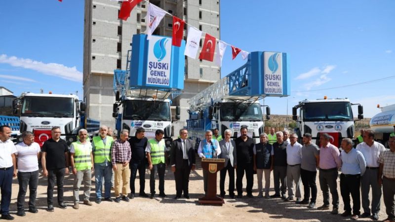 Şanlıurfa Büyükşehir Belediyesi Yeni Sondaj Makineleri ve Araçlarıyla Sahada Daha Güçlü