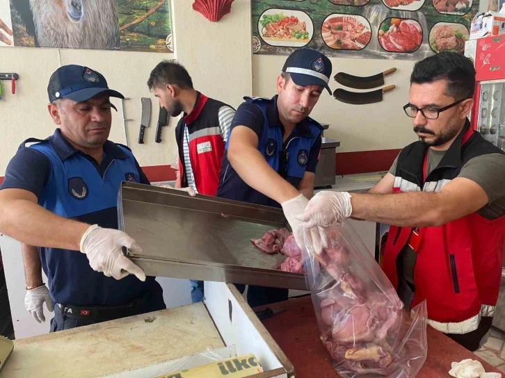 Adıyaman’da Kilolarca Tarihi Geçmiş Et Ele Geçirildi