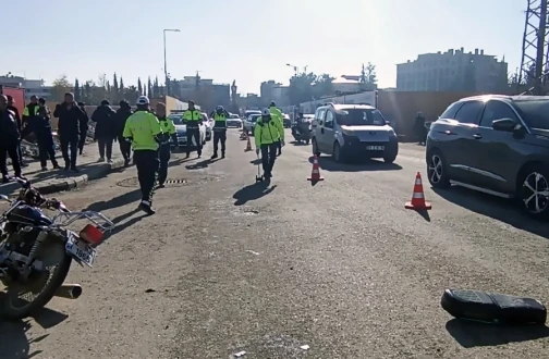 Adıyaman'da Motosikletle Otomobil Çarpışması: Bir Kişi Ağır Yaralandı