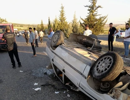 Adıyaman'da Otomobil Devrildi