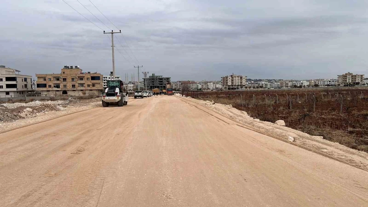 Ağız ve Diş Sağlığı Merkezi Yolunda Asfalt Çalışmaları Hızla Devam Ediyor