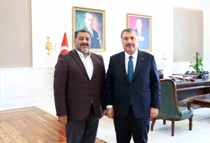 AK Parti Diyarbakır İl Başkanı Ocak, Sağlık Bakanı Koca ile Diyarbakır'ın Sağlık Yatırımlarını Görüştü