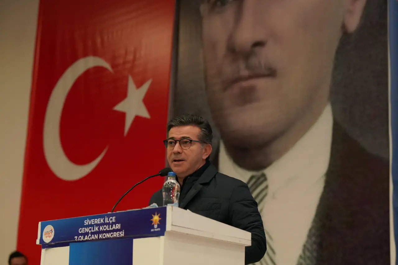 Başkan Bucak’tan Gençlere Mesaj: "Reis Yürüyecek, Biz de Arkasından Yürüyeceğiz"