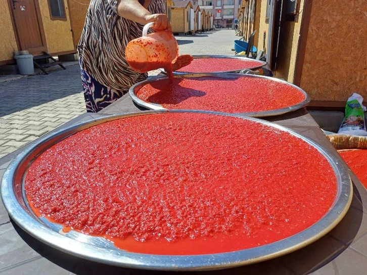 Depremzede Kadınlar Gaziantep’te Kışlık Hazırlıklarına Başladı