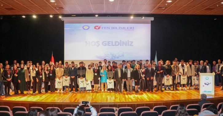 Diyarbakır'da Tıp Fakültesini Kazanan 123 Öğrenci Bir Araya Geldi