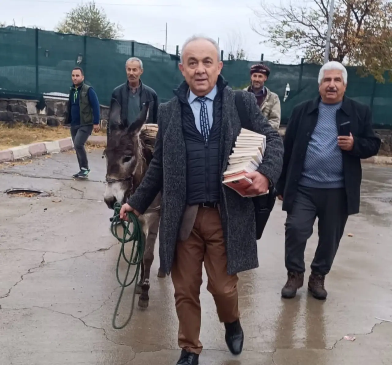 Eşekle Gelen Dostoyevski, Yazar Ersin Bilge Öğrencilerle Buluştu