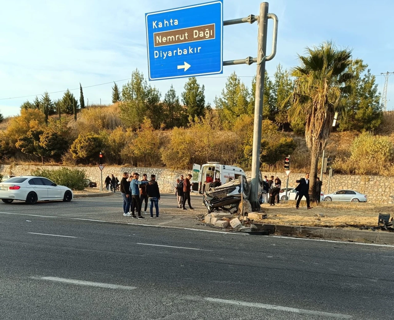 Feci Kaza: İki Otomobil Çarpıştı, 7 Kişi Yaralandı