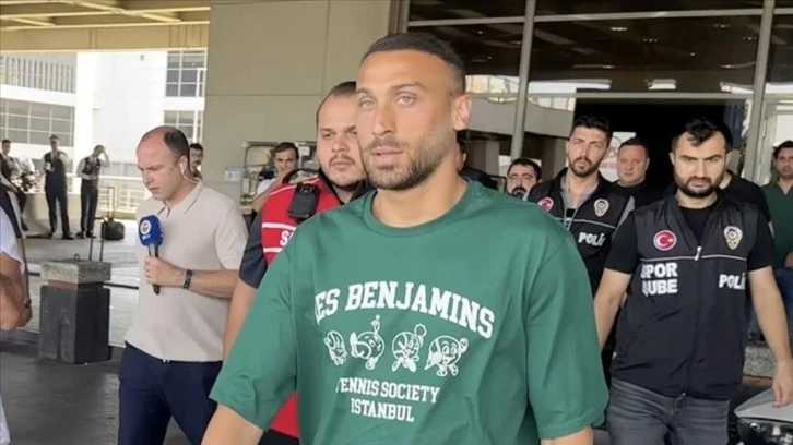 Fenerbahçe'nin Yeni Transferi Cenk Tosun İstanbul'a Geldi