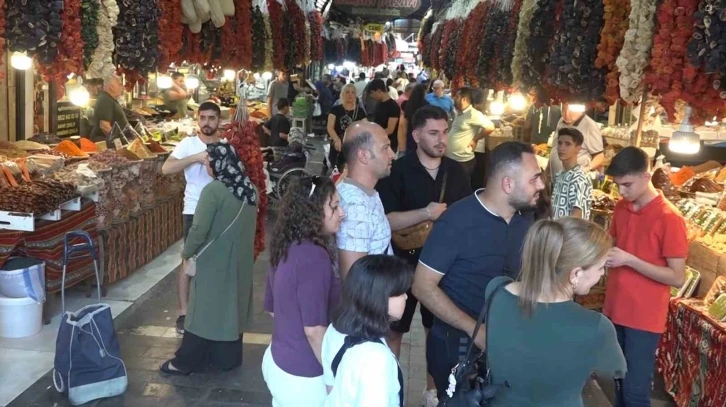 Gaziantep Esnafı Gurbetçilerin Gelmesiyle Yüzünü Güldürdü