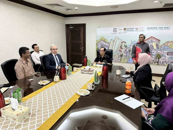 Gaziantep İslam Bilim ve Teknoloji Üniversitesi Rektörü Malezya'da İş Birliklerini Güçlendiriyor