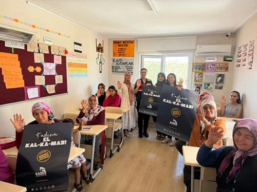 Gaziantep Jandarma Ekiplerinden KADES Tanıtımı: 3 Bin Kadın Uygulamayı Kullanmaya Başladı