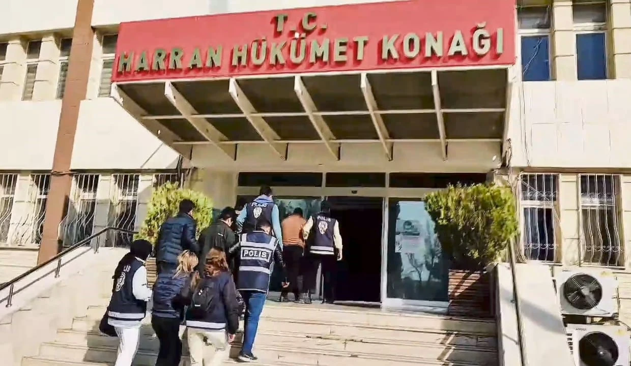 Husumetli Taraflar Arasında Kavgada 3 Kişi Yaralandı, 3 Şahıs Tutuklandı