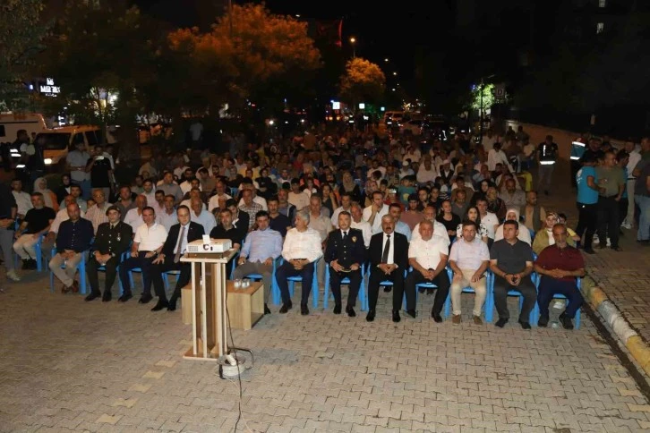 Kahta'da 15 Temmuz Demokrasi ve Milli Birlik Günü Coşkusu