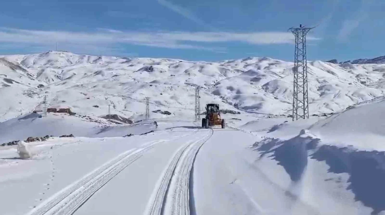 Kar Kalınlığı 1 Metreye Ulaştı