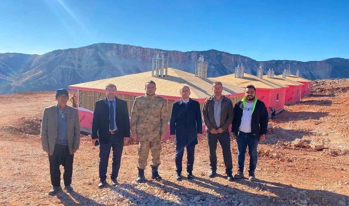 Kaymakam Köyü'ne Ziyaret Vatandaşların Talepleri Dinlendi