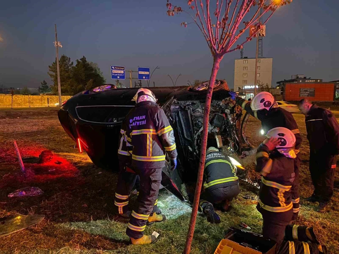 Kontrolden Çıkan Otomobil Takla Attı 1 Yaralı