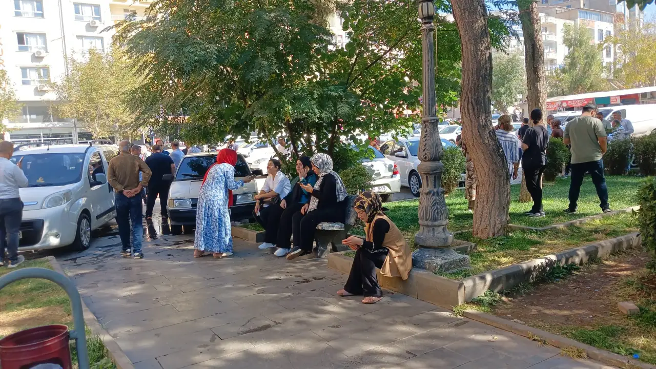 Malatya Depremi Siverek’te Panik Yarattı