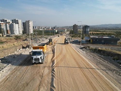 Mehmetçik Mahallesi'nde Yeni Yol Asfaltlanıyor: Rahat Ulaşım İçin Hazırlıklar Başladı