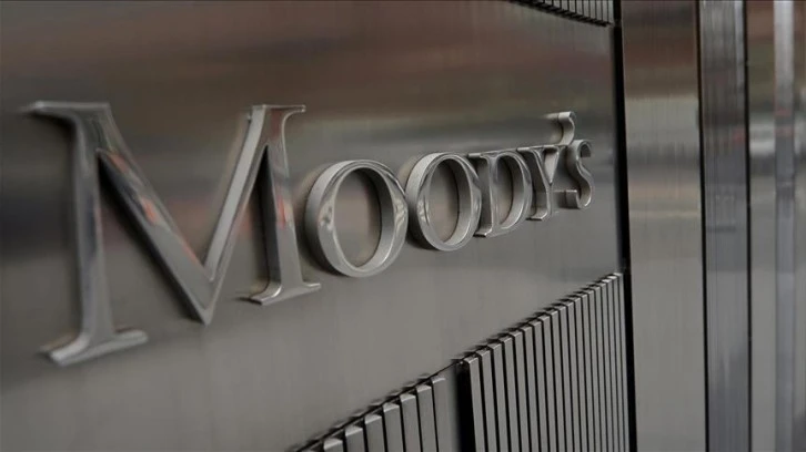 Moody's Türkiye'nin Kredi Notunu İki Kademe Artırdı