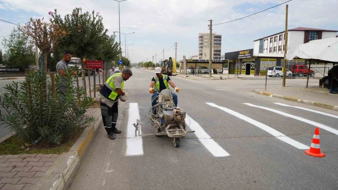 Okul Önlerinde Trafik Güvenliği İçin Kasis ve Şerit Düzenlemeleri