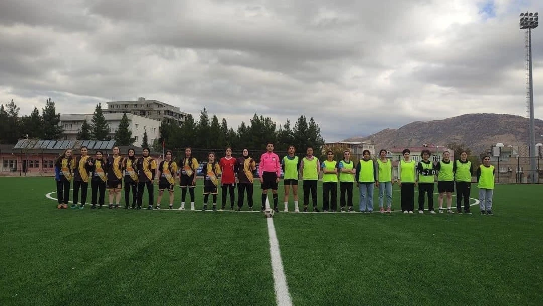 Okul Sporları Müsabakaları Heyecanla Başladı