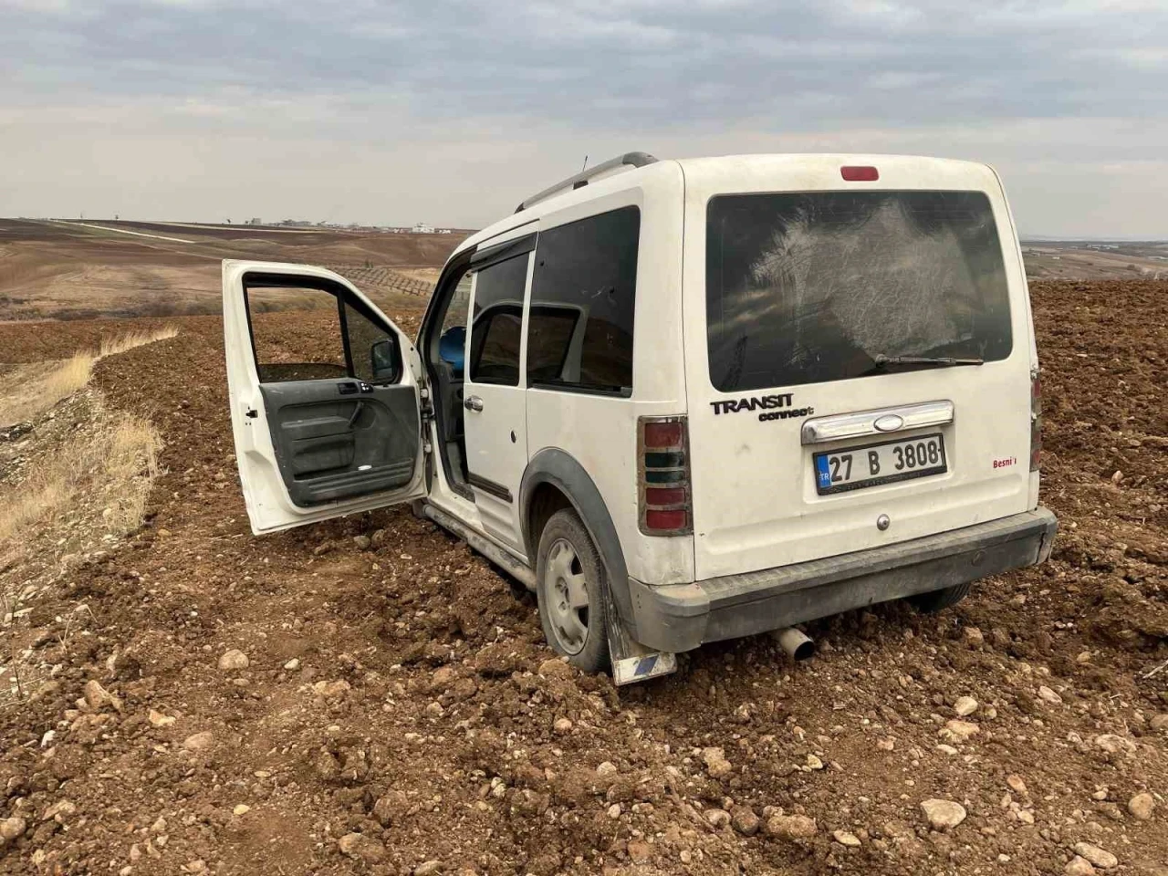 Polisi Peşine Takan Sürücü Aracını Bırakıp Kayboldu