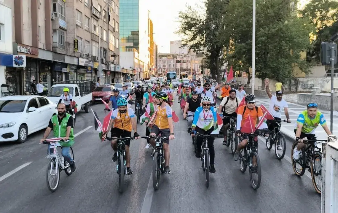 Şanlıurfa'da Vatandaşlar Filistin İçin Pedal Çevirdi