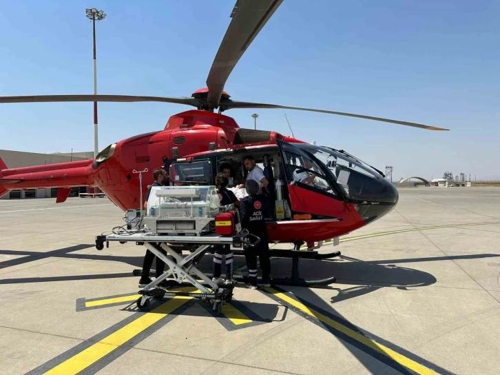 Şırnak'ta Ambulans Helikopter Umut Bebek İçin Havalandı