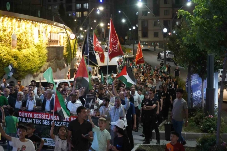 Şırnak'ta Gazze'ye Destek Yürüyüşü: Vatandaşlar İsrail'e Tepki Gösterdi