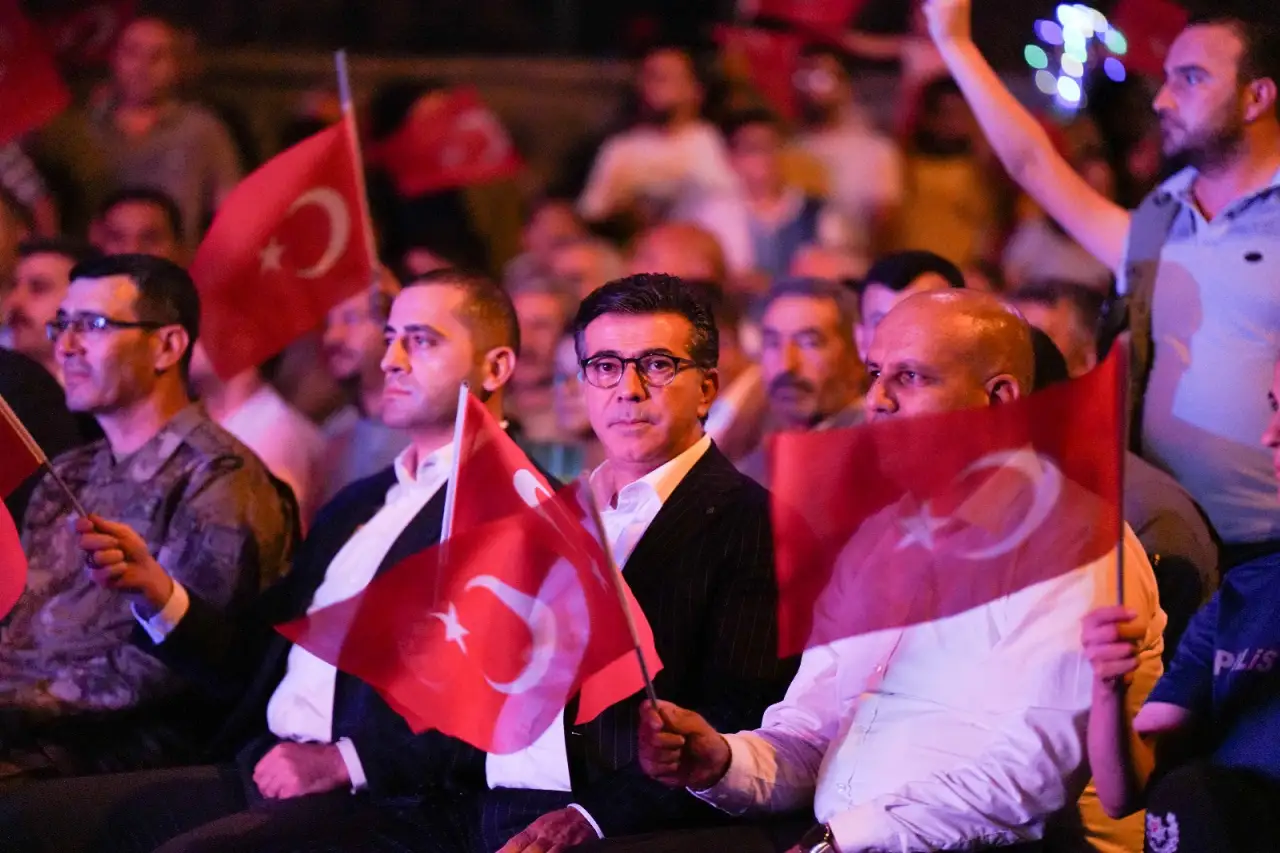 Siverek’te 15 Temmuz Demokrasi ve Milli Birlik Günü Coşkuyla Anıldı