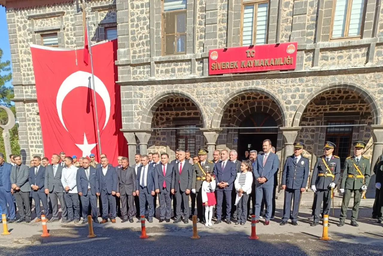 Siverek’te Cumhuriyetin 101. Yılı Coşkulu Etkinliklerle Kutlandı