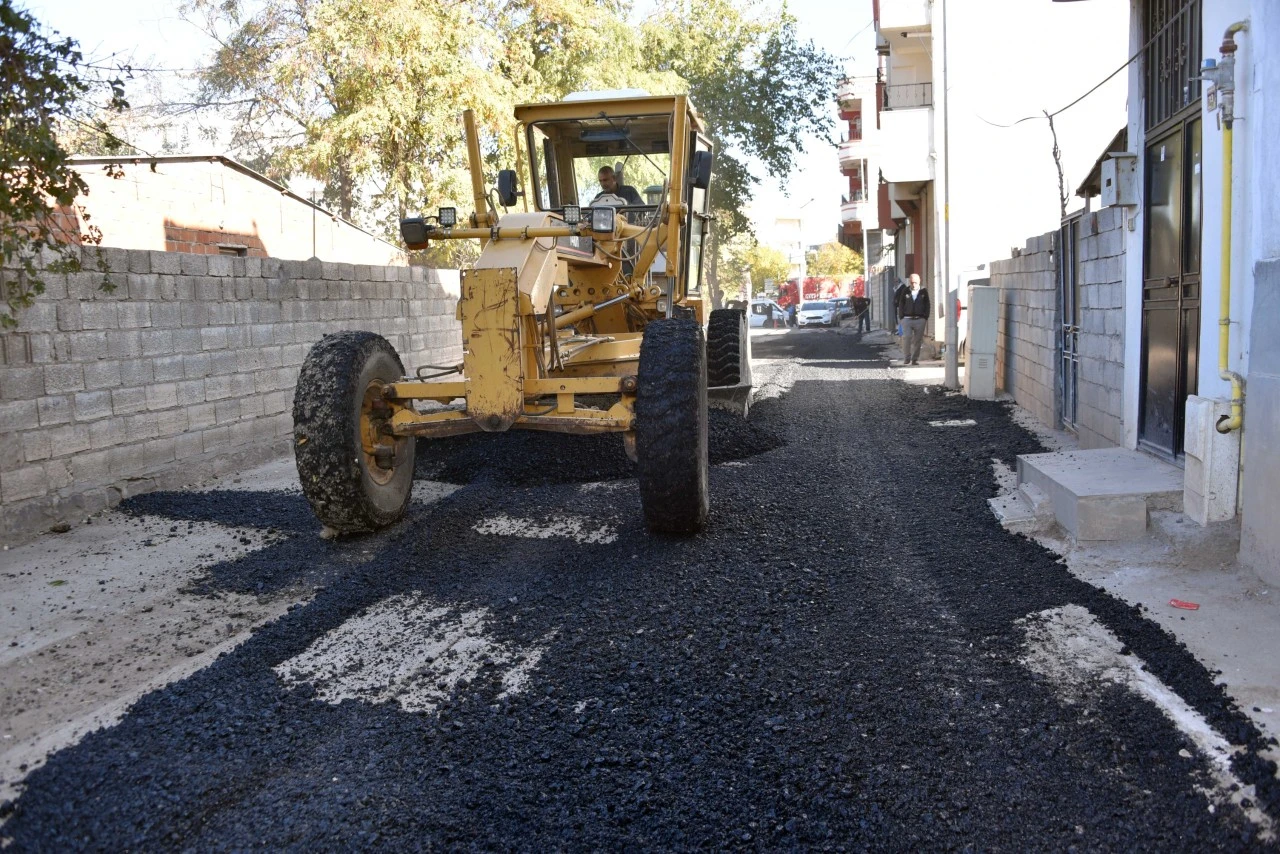 Siverek’te Yollar Yeniden Hayat Buluyor