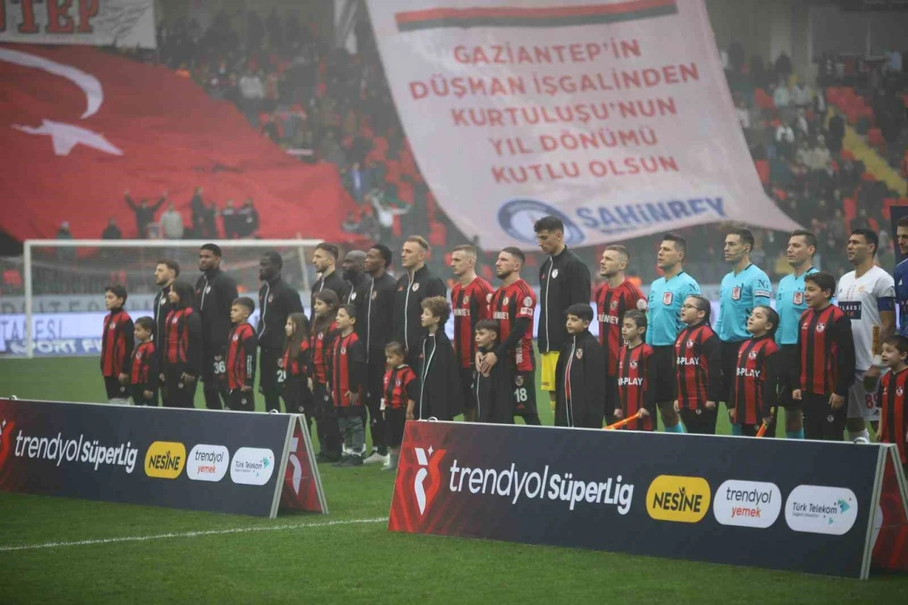 Süper Lig Gaziantep FK - Antalyaspor Maçı Sırasında Durum 0-0