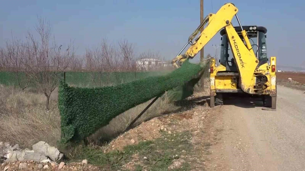 Tarım Arazilerine Bağ Evi Yapımına Engel Tel Örgüler Söktürüldü