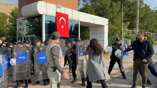 Ahmet Türk: &quot;Halk İradesini Tanımayanlara Karşı Tepkimizi Devam Edecek