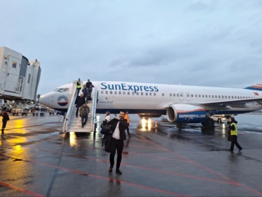 Ajet’ten Bilet Alan Yolcular, SunExpress Uçağında Büyük Mağduriyet Yaşadı