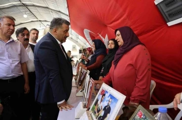 AK Parti İl Başkanı Ocak'tan Diyarbakır Annelerine Destek Ziyareti