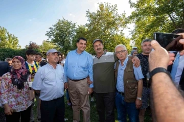 Başkan Umut Yılmaz’dan Aşure ve Dondurma İkramı