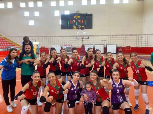  Belediyespor’dan Hentbol ve Voleybolda Çifte Galibiyet