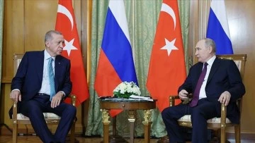 Cumhurbaşkanı Erdoğan, Putin ile Terör Saldırılarını Görüştü
