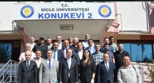 Dicle Üniversitesi Rektörü Prof. Dr. Kamuran Eronat, Basın Mensuplarıyla Bir Araya Geldi