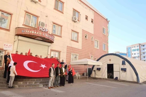 Diyarbakır Anneleri Terör Saldırısına Karşı PKK'yı Lanetledi